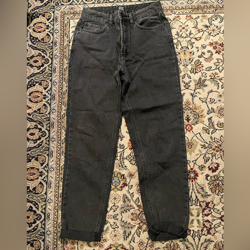 BDG- Mom High Rise jeans